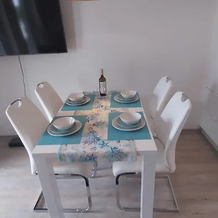 Golden 2 Ustronie Morskie *